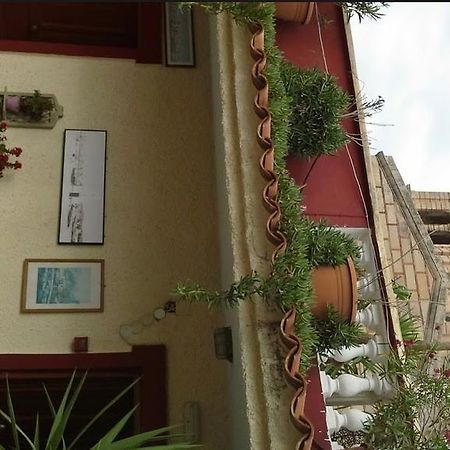 Aeginitiko Archontiko Apartment Aegina Ngoại thất bức ảnh